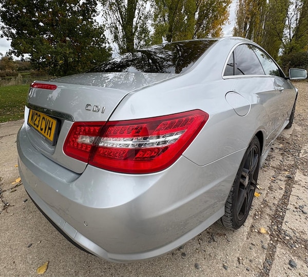Used Mercedes-Benz E-Class 2013 for sale - 76200990: Photo 17
