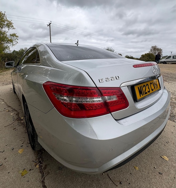Used Mercedes-Benz E-Class 2013 for sale - 76200990: Photo 18