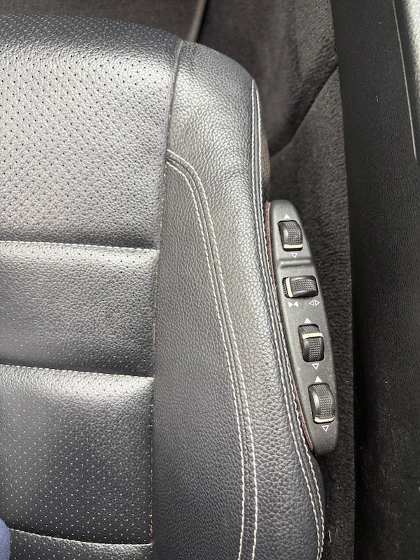 Used Mercedes-Benz E-Class 2013 for sale - 76200990: Photo 38