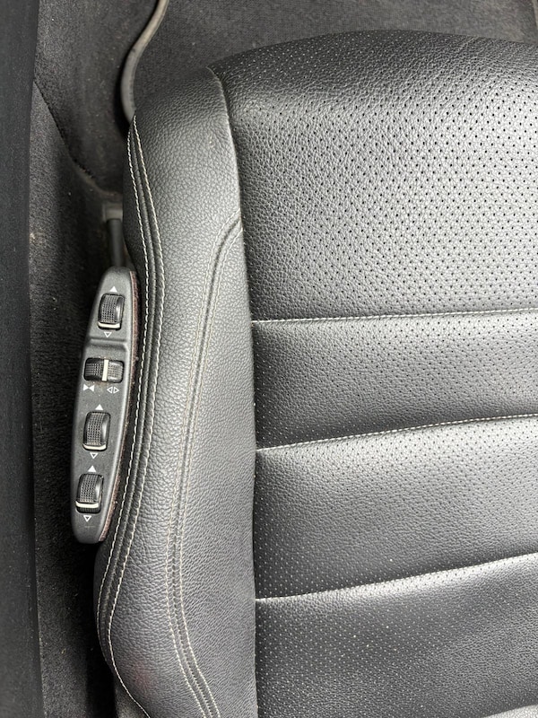 Used Mercedes-Benz E-Class 2013 for sale - 76200990: Photo 39