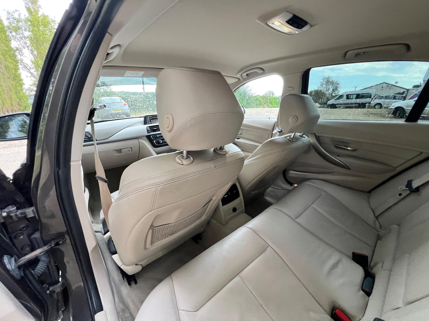Vehicle 29