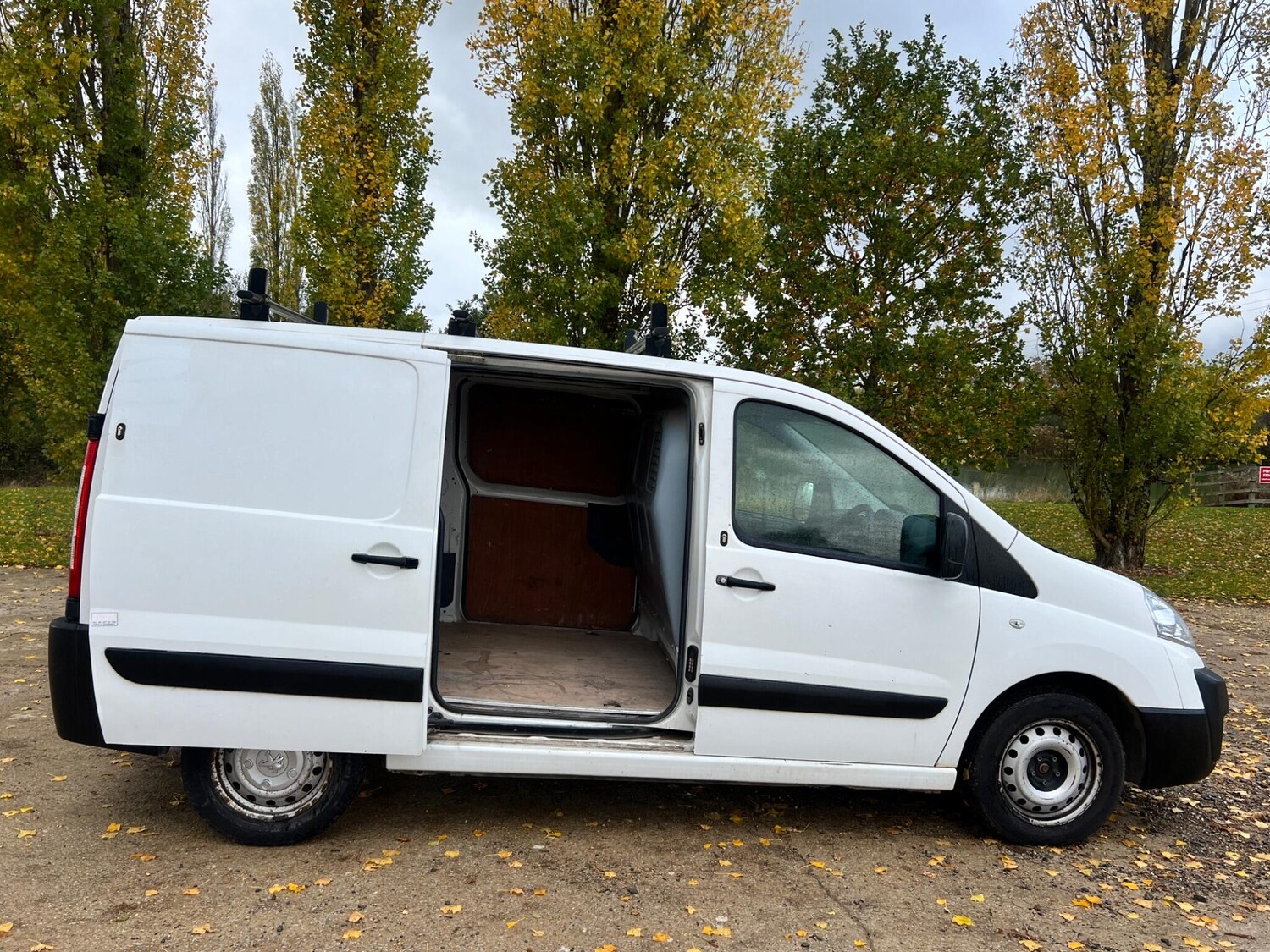 Used Peugeot Expert 2015 for sale - 76377983: Photo 25