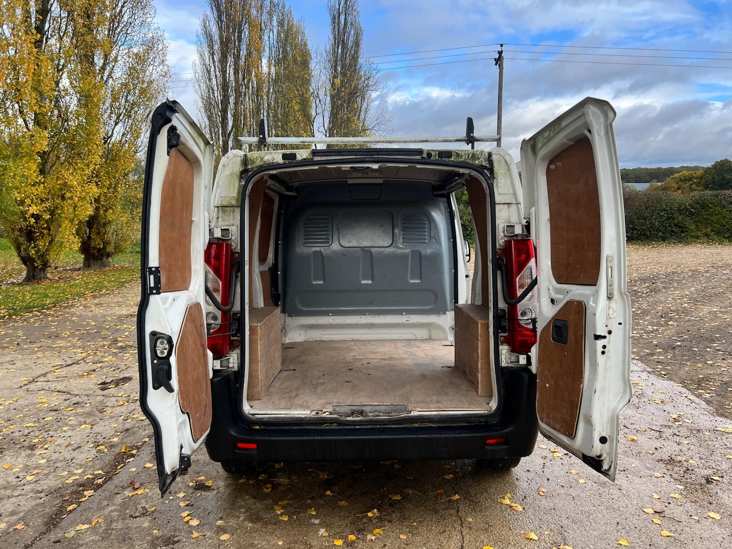 Used Peugeot Expert 2015 for sale - 76377983: Photo 28