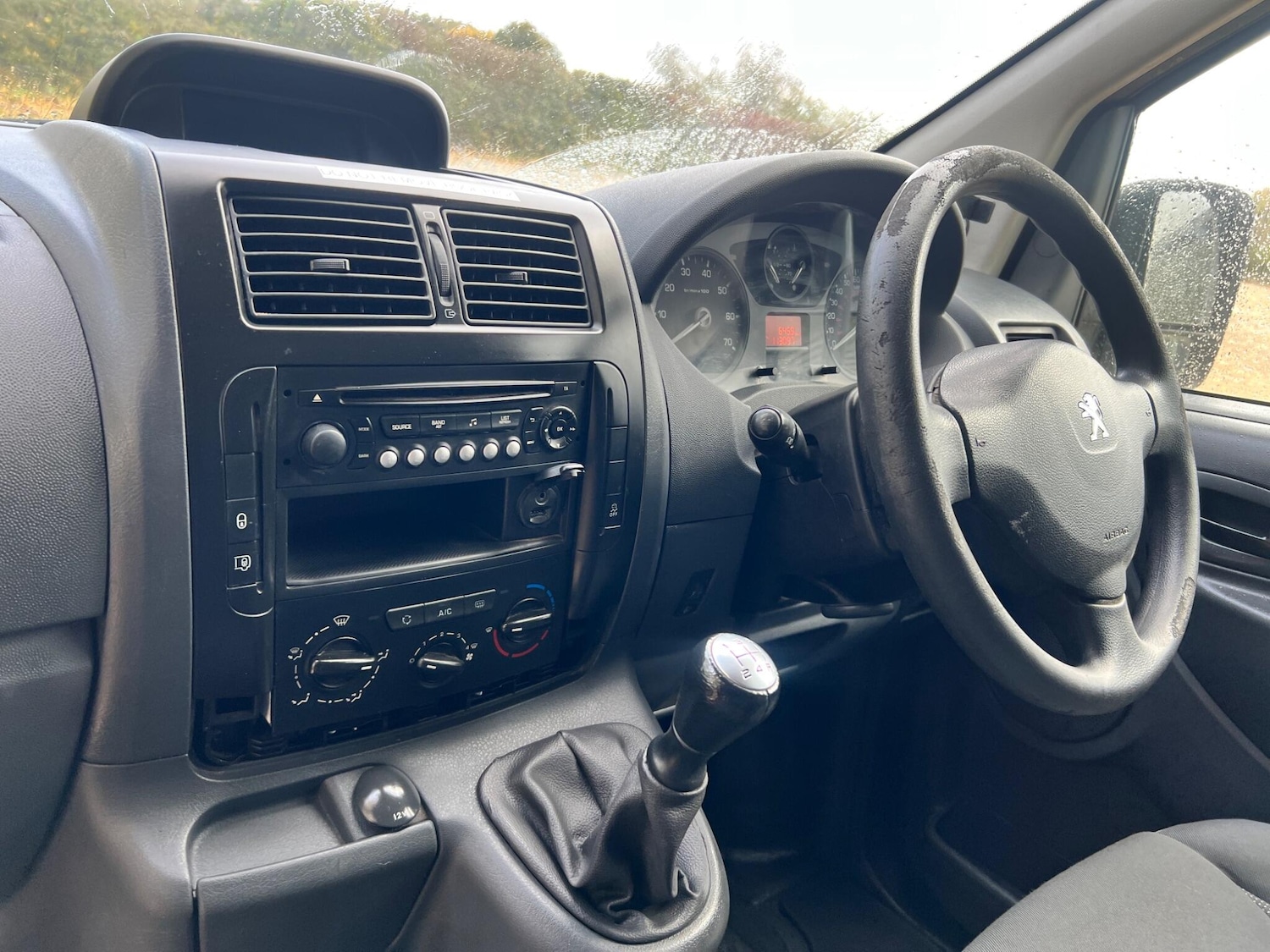 Used Peugeot Expert 2015 for sale - 76377983: Photo 35
