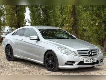 Used Mercedes-Benz E Class 2013 for sale - 76513071: Photo