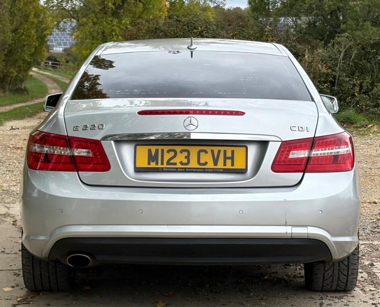 Used Mercedes-Benz E Class 2013 for sale - 76513071: Photo 8