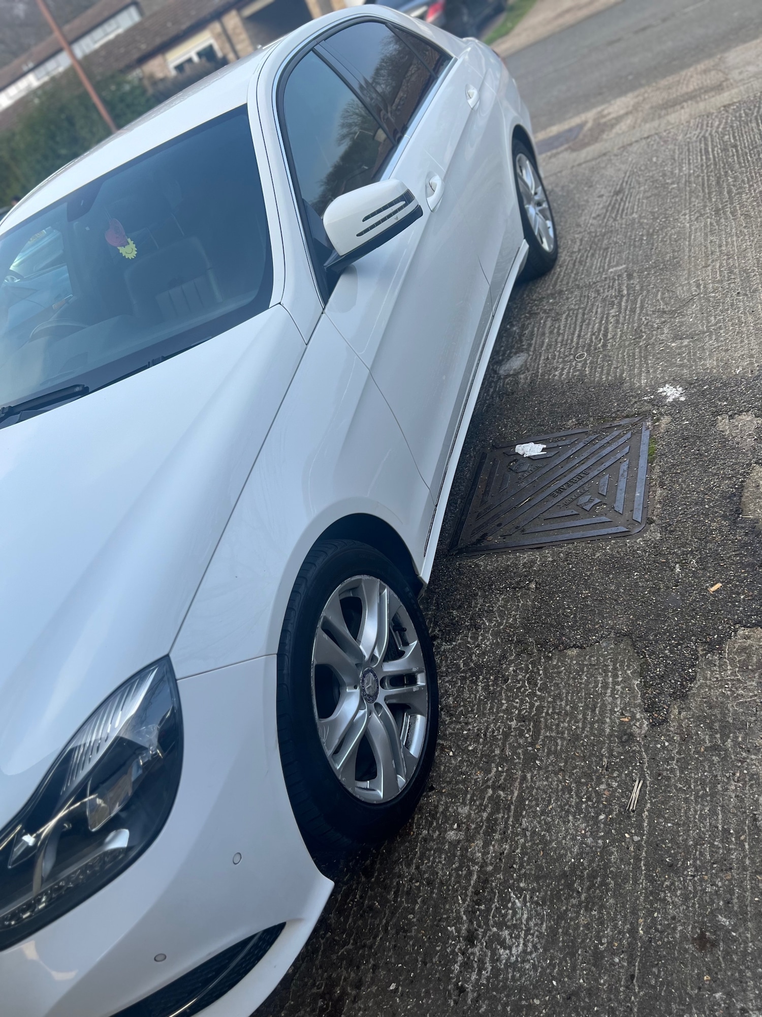 Used Mercedes-Benz E Class 2013 for sale - 76293435: Photo 2