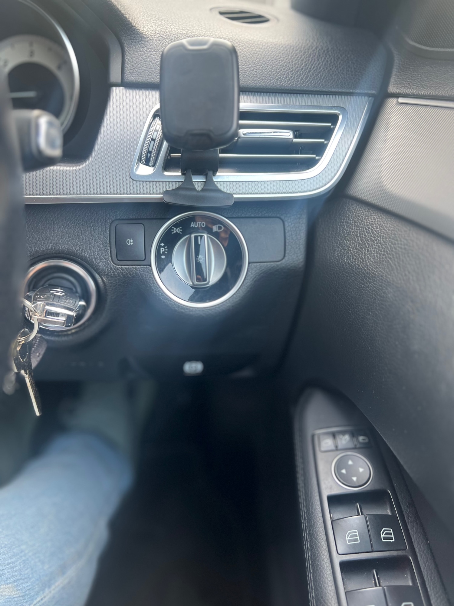 Used Mercedes-Benz E Class 2013 for sale - 76293435: Photo 8