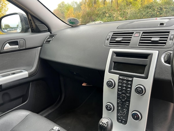 Used Volvo V50 2012 for sale - 76260493: Photo 16