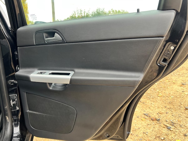 Used Volvo V50 2012 for sale - 76260493: Photo 28