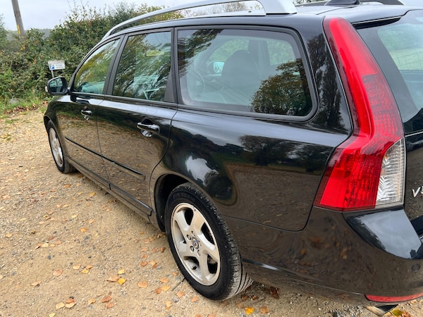 Used Volvo V50 2012 for sale - 76260493: Photo 33