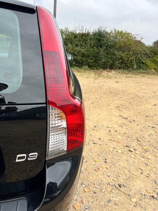 Used Volvo V50 2012 for sale - 76260493: Photo 36