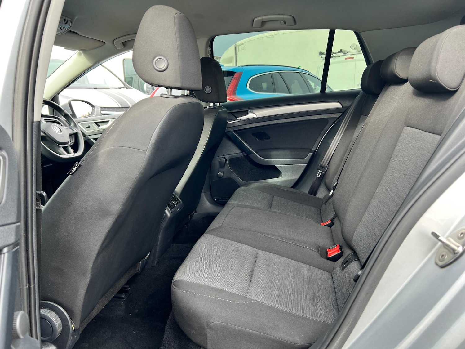 Used Volkswagen Golf 2013 for sale - 76377242: Photo 32