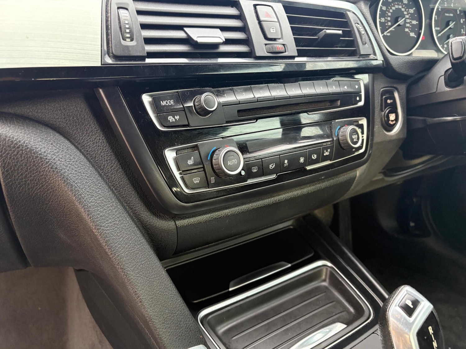 Used BMW 4 Series 2014 for sale - 76513499: Photo 40