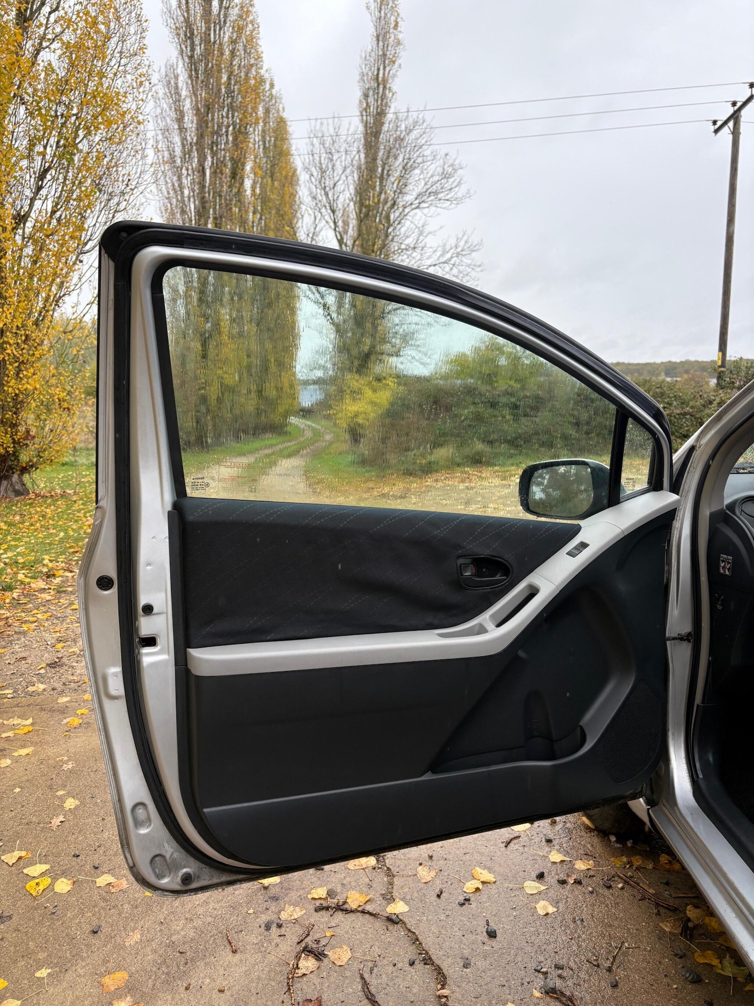 Used Toyota Yaris 2006 for sale - 76425706: Photo 32