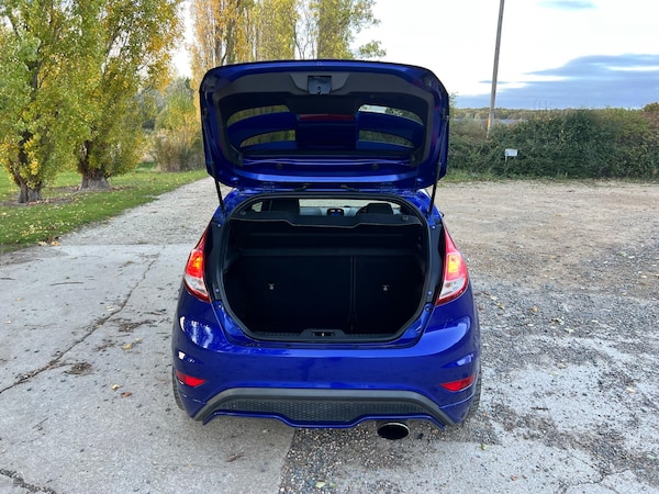 Used Ford Fiesta 2014 for sale - 76189766: Photo 31