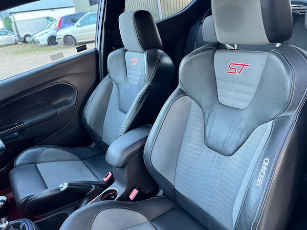 Used Ford Fiesta 2014 for sale - 76189766: Photo 40