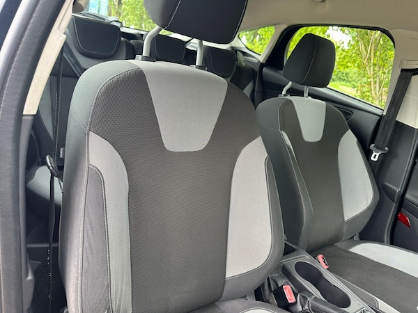 Used Ford Focus 2012 for sale - 74899168: Photo 13