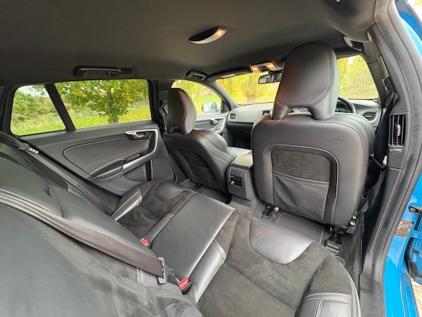 Used Volvo V60 2015 for sale - 76295193: Photo 27