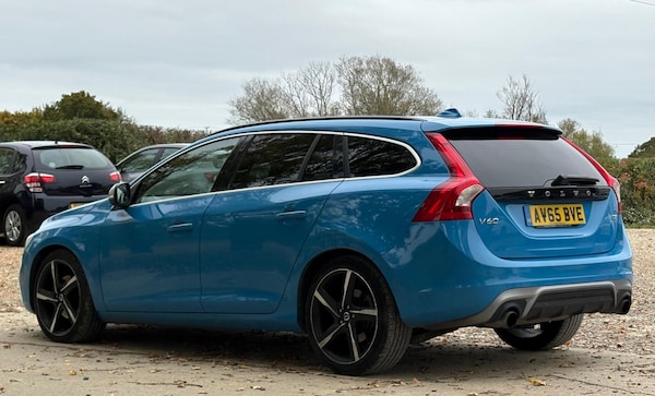 Used Volvo V60 2015 for sale - 76295193: Photo 7
