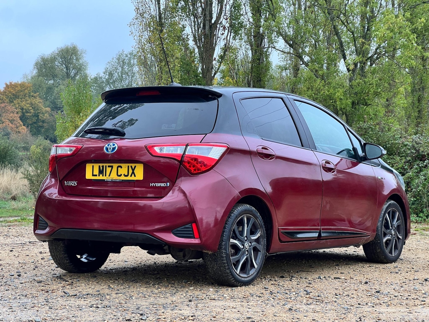 Used Toyota Yaris 2017 for sale - 76151513: Photo 10