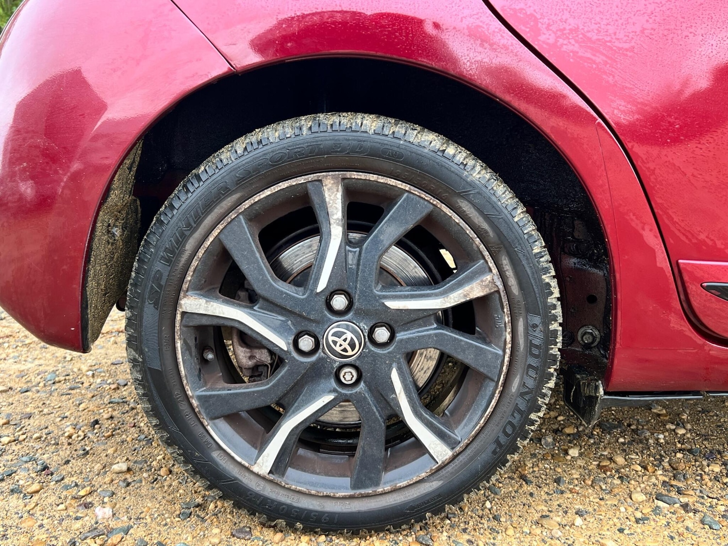 Used Toyota Yaris 2017 for sale - 76151513: Photo 30