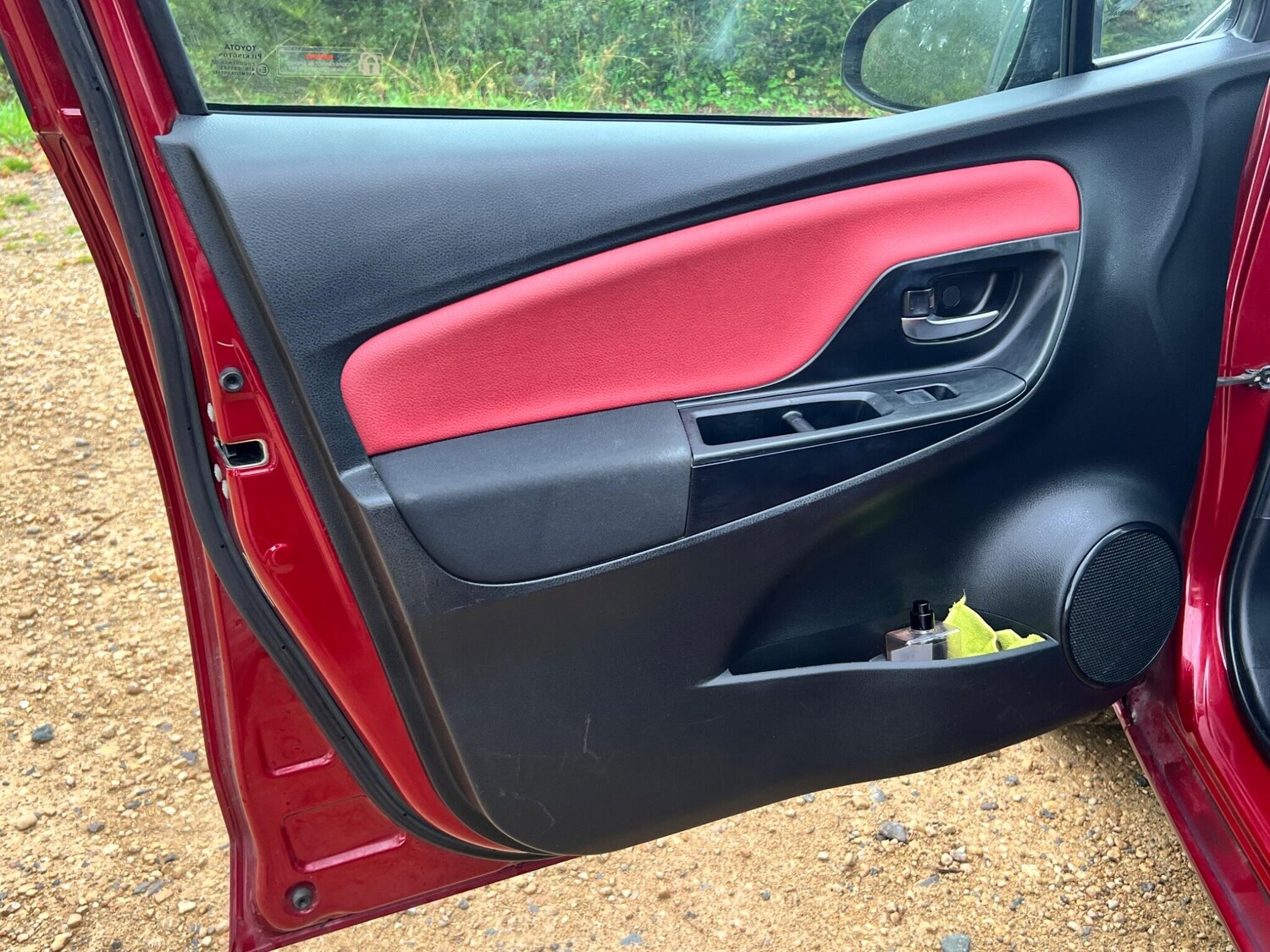 Used Toyota Yaris 2017 for sale - 76151513: Photo 46