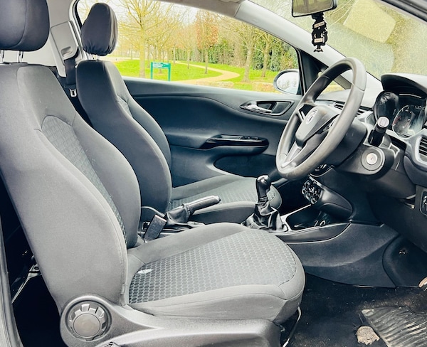 Used Vauxhall Corsa Van 2017 for sale - 75040435: Photo 8