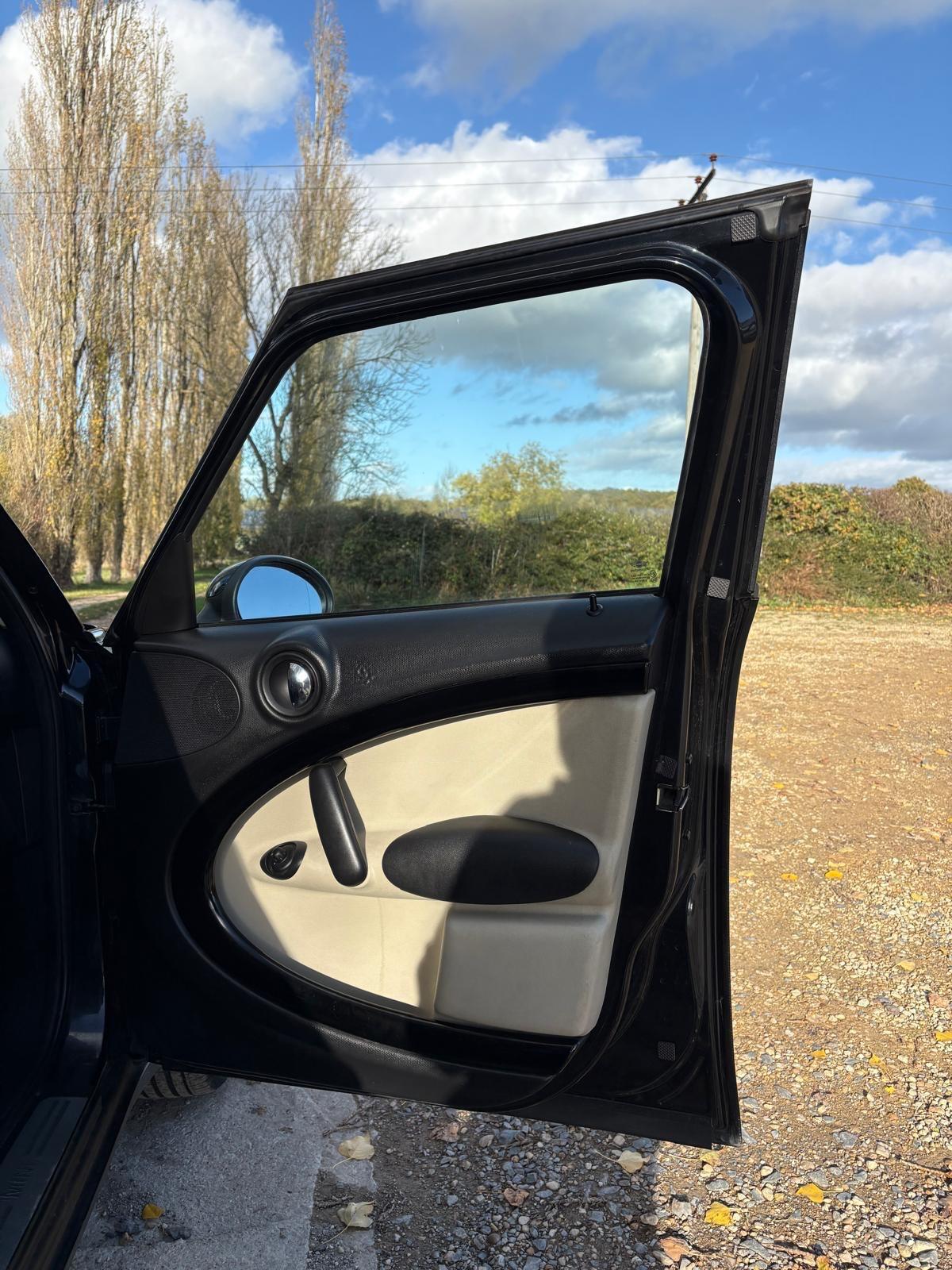 Used MINI Countryman 2011 for sale - 76456924: Photo 24