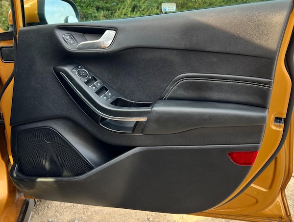 Used Ford Fiesta 2020 for sale - 75635092: Photo 19
