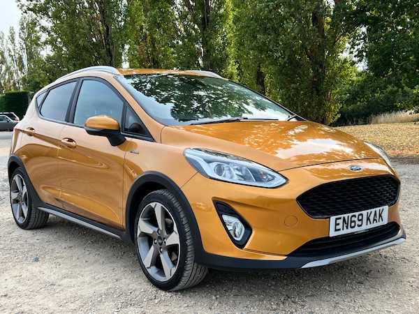 Used Ford Fiesta 2020 for sale - 75635092: Photo 1