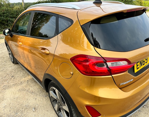 Used Ford Fiesta 2020 for sale - 75635092: Photo 31