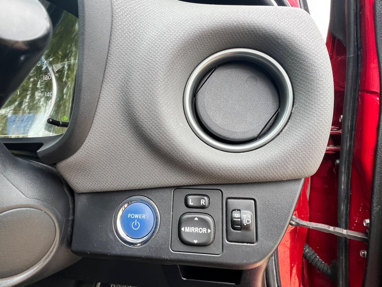 Used Toyota Yaris 2016 for sale - 76294881: Photo 28