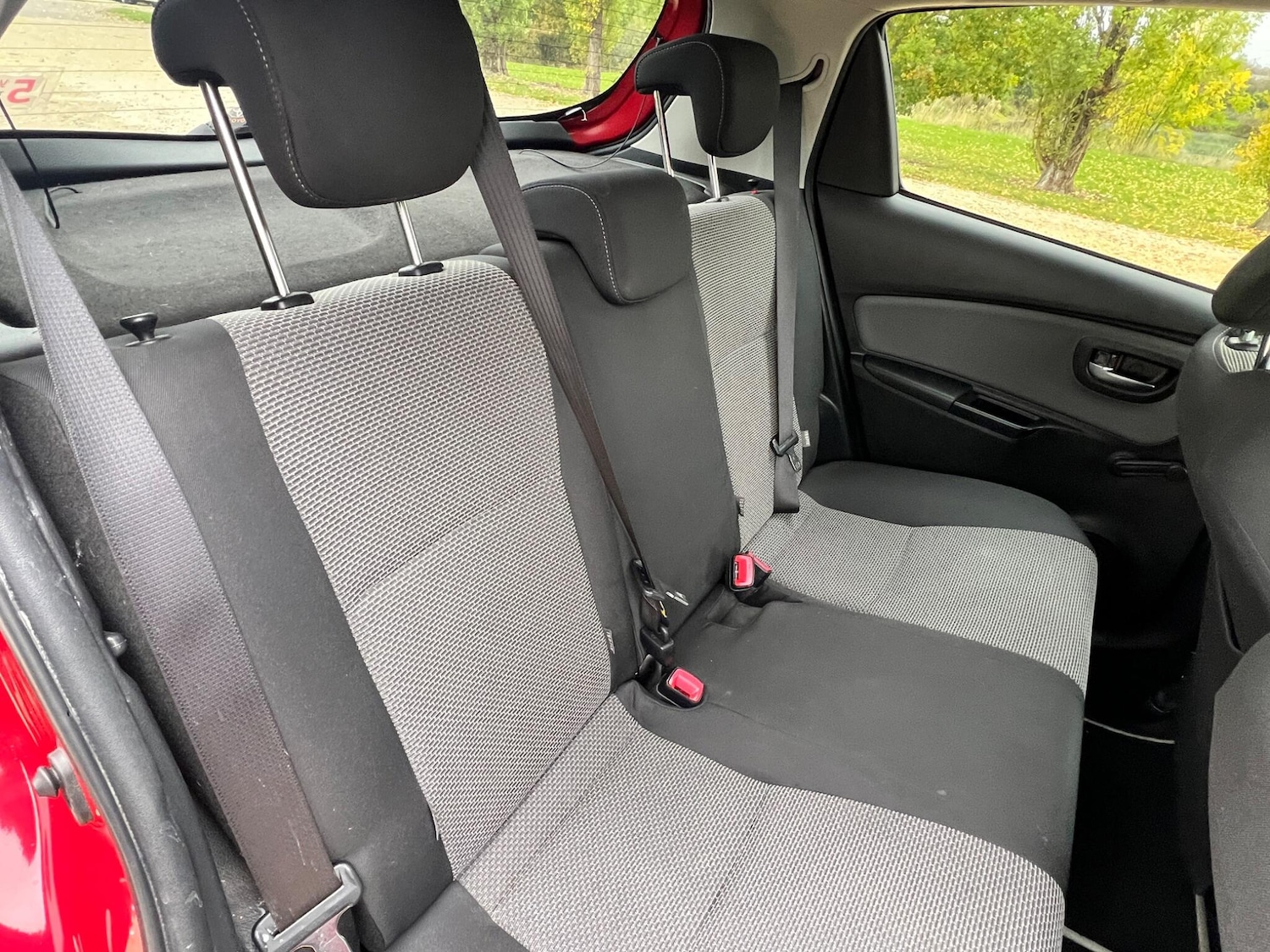 Used Toyota Yaris 2016 for sale - 76294881: Photo 34
