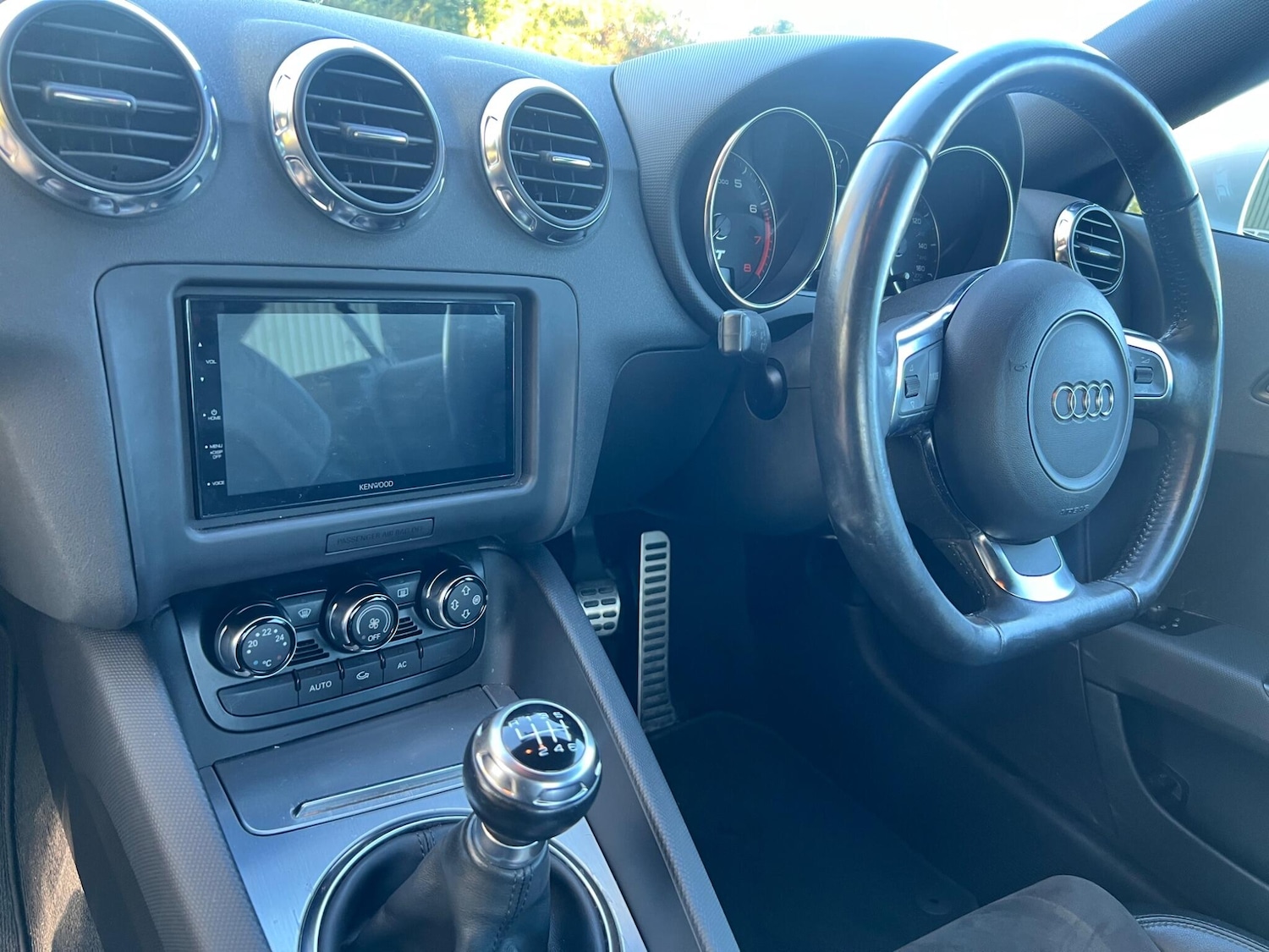 Used Audi TT 2010 for sale - 76188940: Photo 41