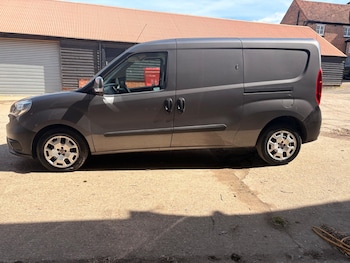 Used Fiat Doblo 2017 for sale - 78245510: Photo