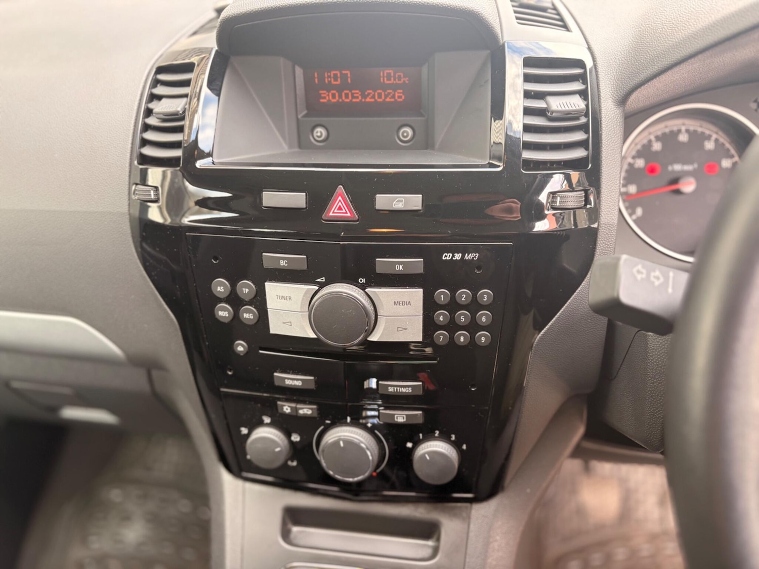 Used Vauxhall Zafira 2013 for sale - 78072681: Photo 28