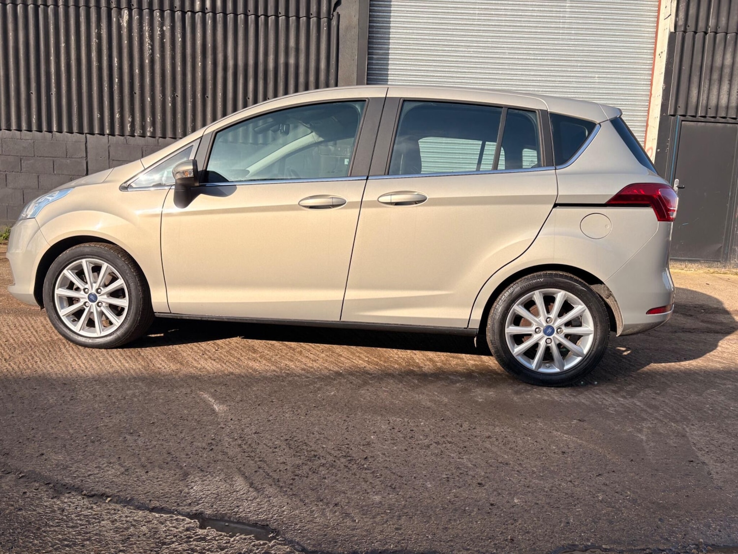 Used Ford B-MAX 2016 for sale - 78057536: Photo 12