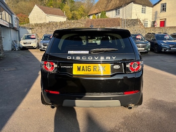 Used Land Rover Discovery Sport 2016 for sale - 77983641: Photo