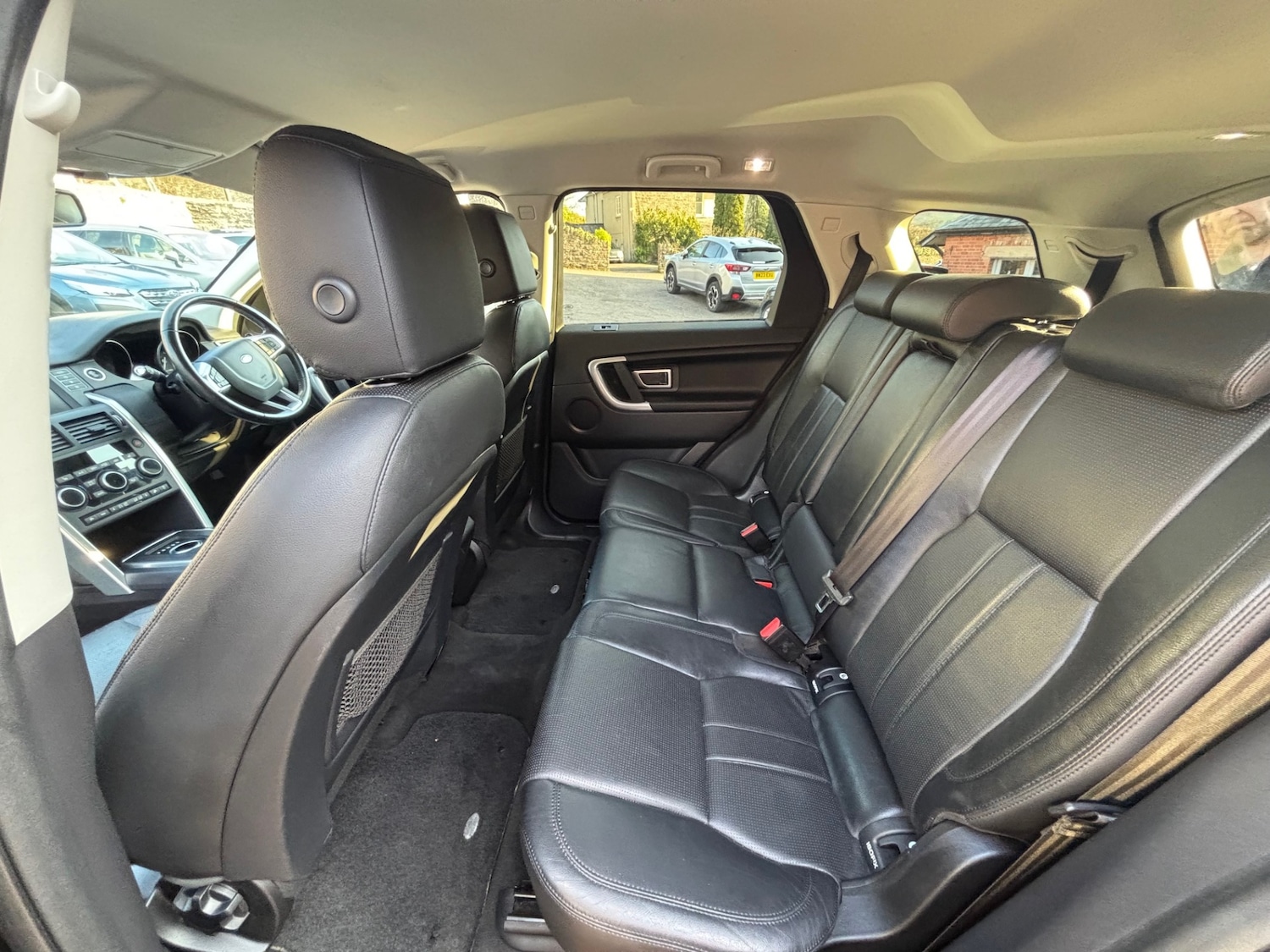 Used Land Rover Discovery Sport 2016 for sale - 77983641: Photo 6