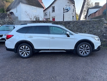 2017 (17) - 2.5i SE Premium 5dr Lineartronic