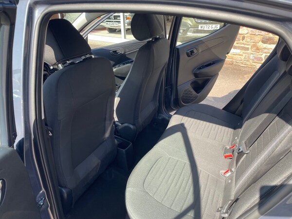 Used Hyundai i10 2021 for sale - 74317690: Photo 7