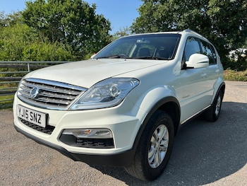 Used Ssangyong Rexton 2015 for sale - 75894609: Photo