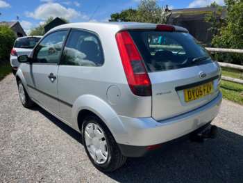 Used Ford Fiesta 2005 for sale - 75059532: Photo