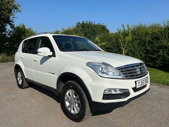 Used Ssangyong Rexton 2015 for sale - 79111090: Photo