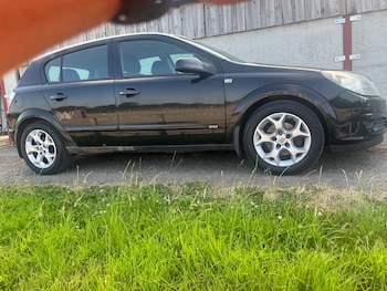 Used Vauxhall Astra 2004 for sale - 79080636: Photo
