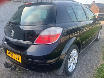 Used Vauxhall Astra 2004 for sale - 79080636: Photo