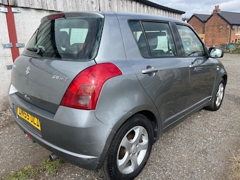 Used Suzuki Swift 2006 for sale - 79611249: Photo