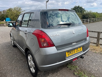 Used Suzuki Swift 2006 for sale - 79611249: Photo