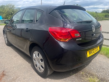 Used Vauxhall Astra 2010 for sale - 79078298: Photo